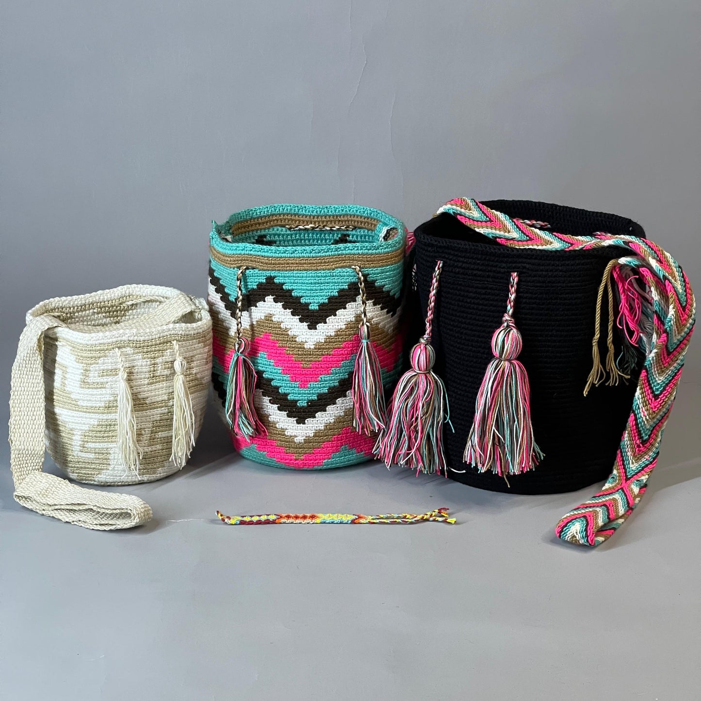 ✨Pack Especial: 2 Mochilas MEDIANAS+ (Mochila PEQUEÑA + Manilla ) 🎁