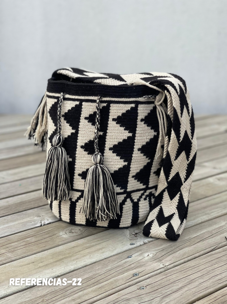 Mochilas GRANDE Diseño PREMIUM 🔥⭐️ (31x28)