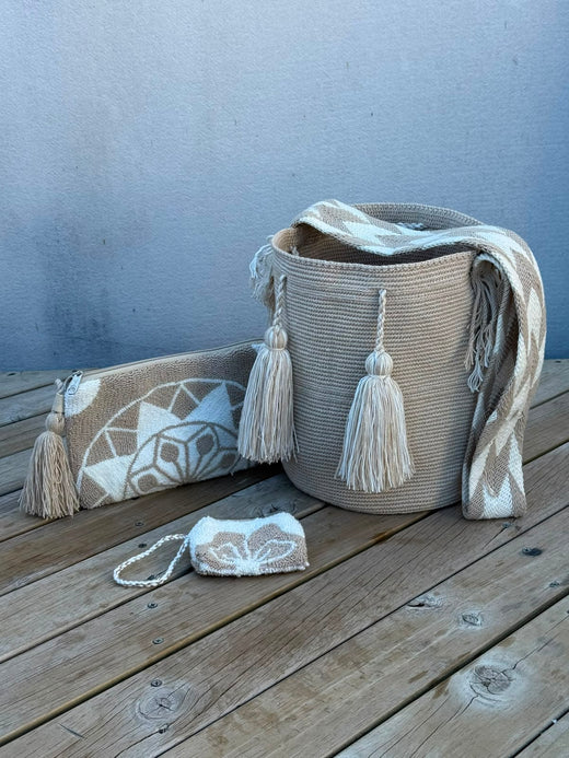 Combo Wayuu: Mochila GRANDE + Monedero + Sobre Artesanal