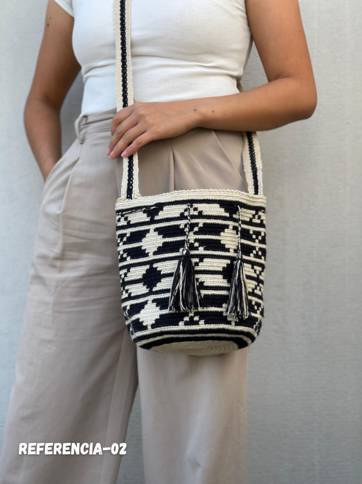 Mochila MEDIANA Exclusiva ⭐️(21x18)