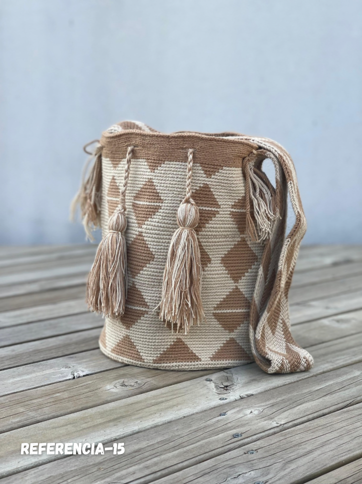 Mochila GRANDE Tonos Tierra🌤️ (31x28)