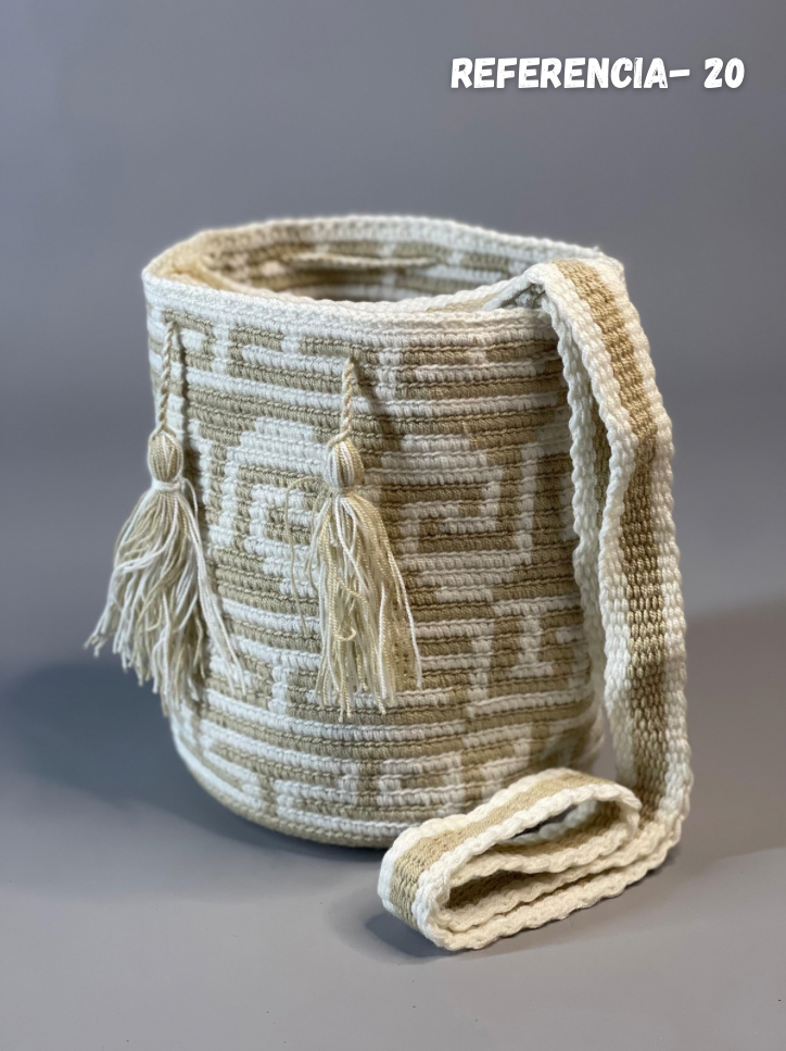 Mochila MEDIANA Tradicional 🎨 (21x18)