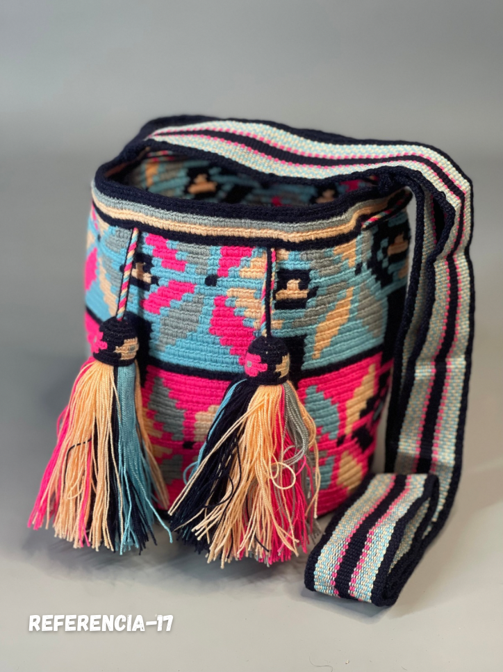 Mochila MEDIANA Colección PREMIUM 🔥⭐️ (22x20)