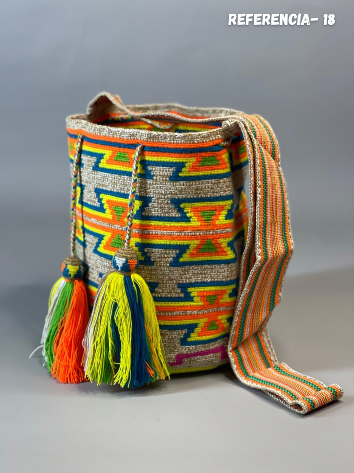 Mochila GRANDE Colección PREMIUM 😍⭐️(33x28)