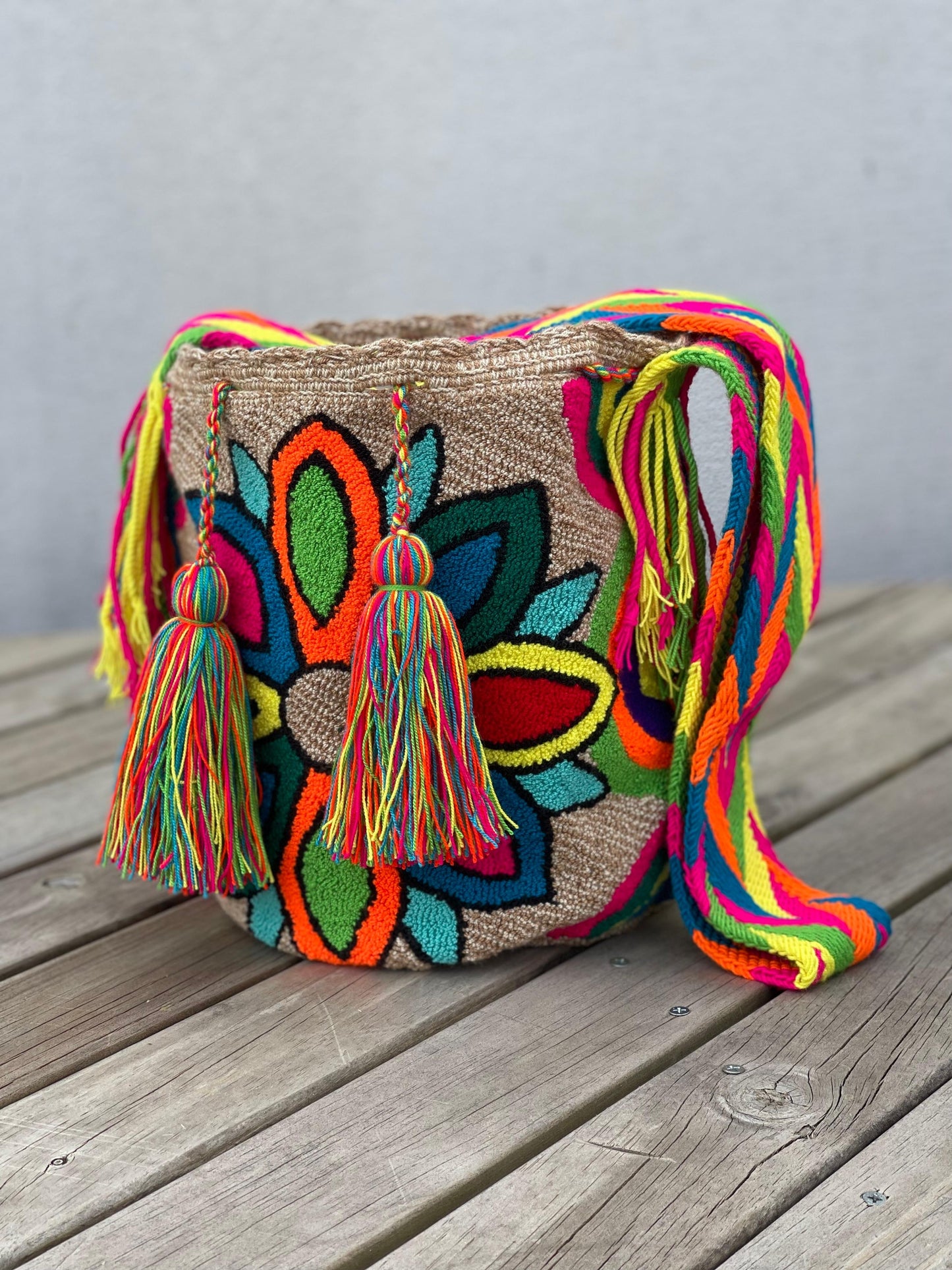 Mochila GRANDE Tapizada (31x28)🦜