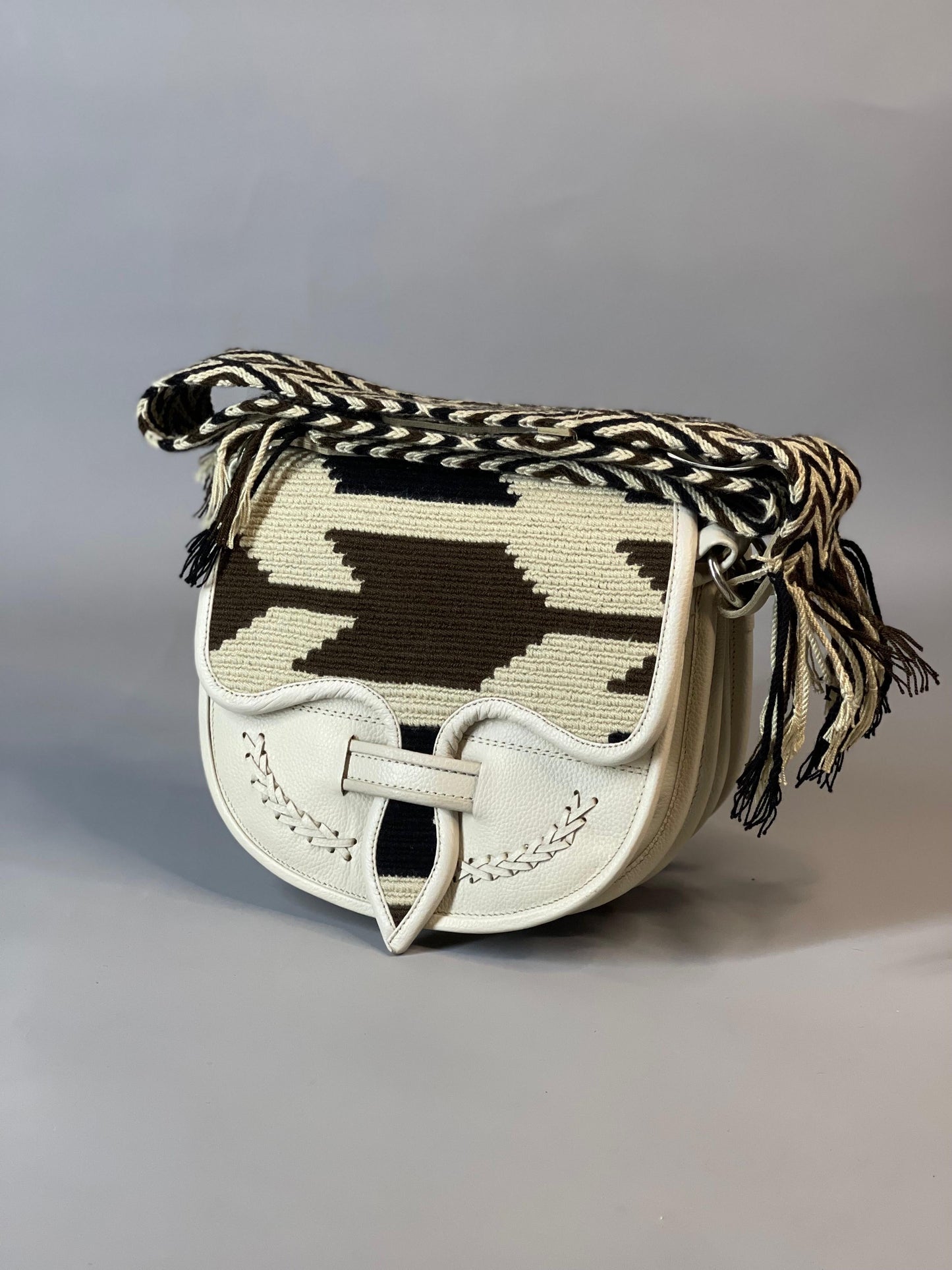 ⭐️ 👜CARRIEL WAYUU (21x26cm)😍