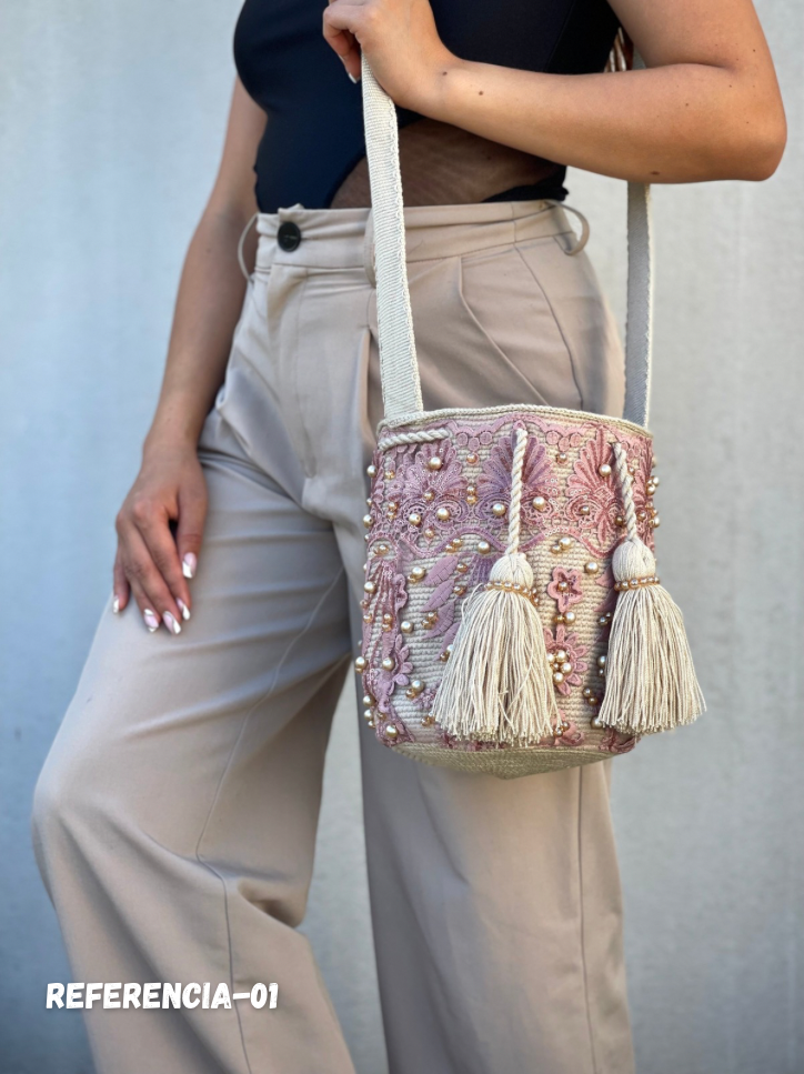 Mochila MEDIANA Recamada🌟💎(22x20)