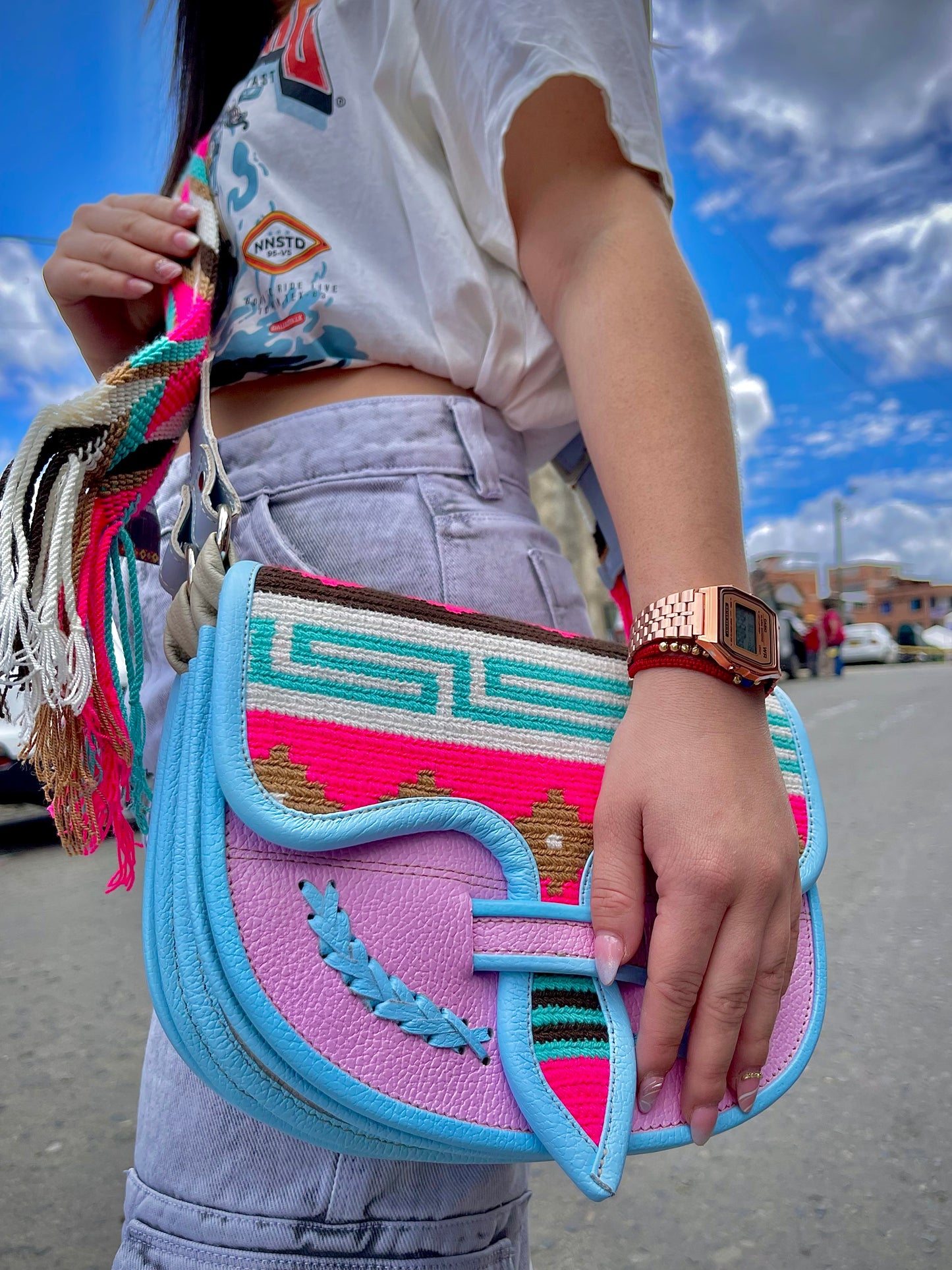 ⭐️ 👜CARRIEL WAYUU (21x26cm)😍