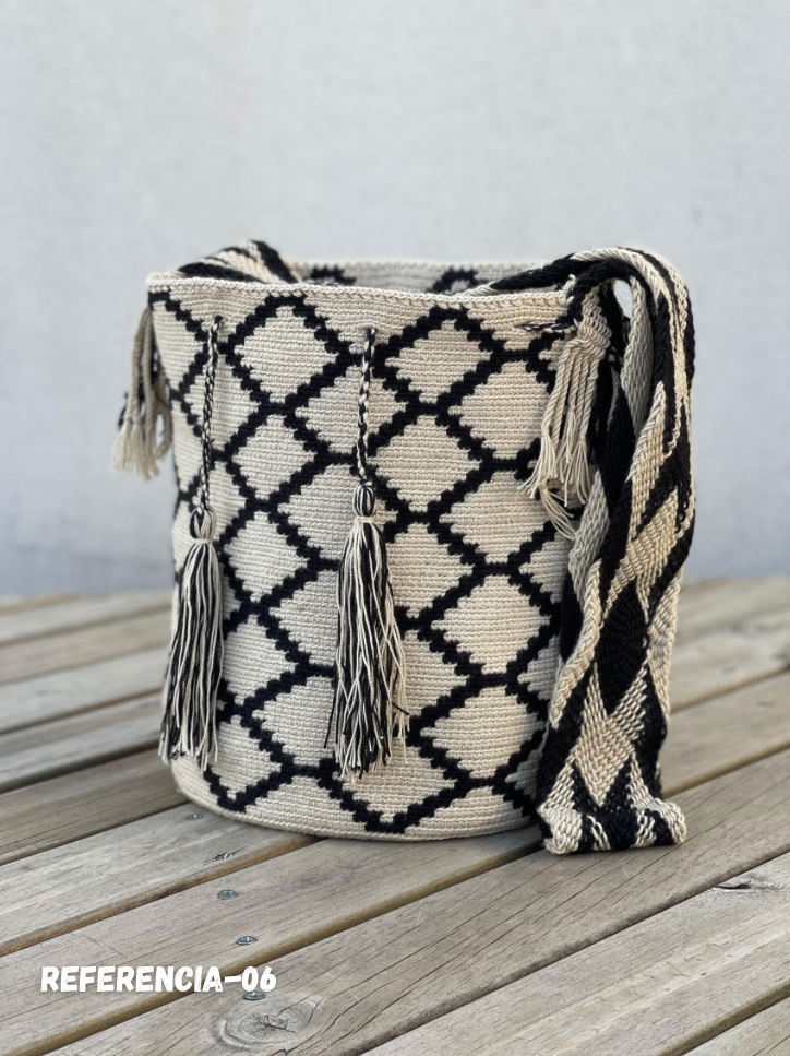 Mochila GRANDE Tonos Tierra🌤️ (31x28)