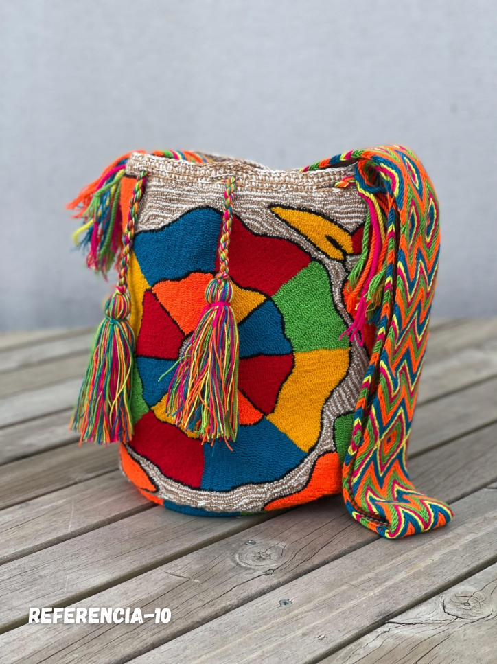 Mochila GRANDE Tapizada (31x28)🦜