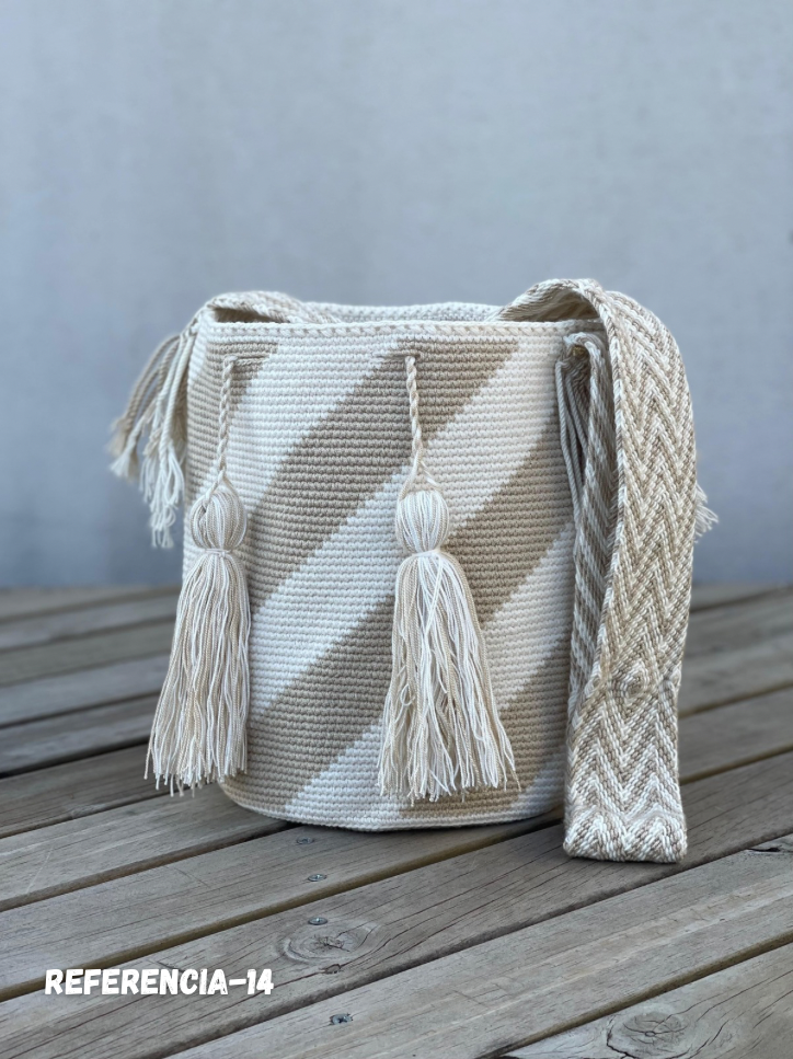 Mochila GRANDE Tonos Tierra🌤️ (31x28)