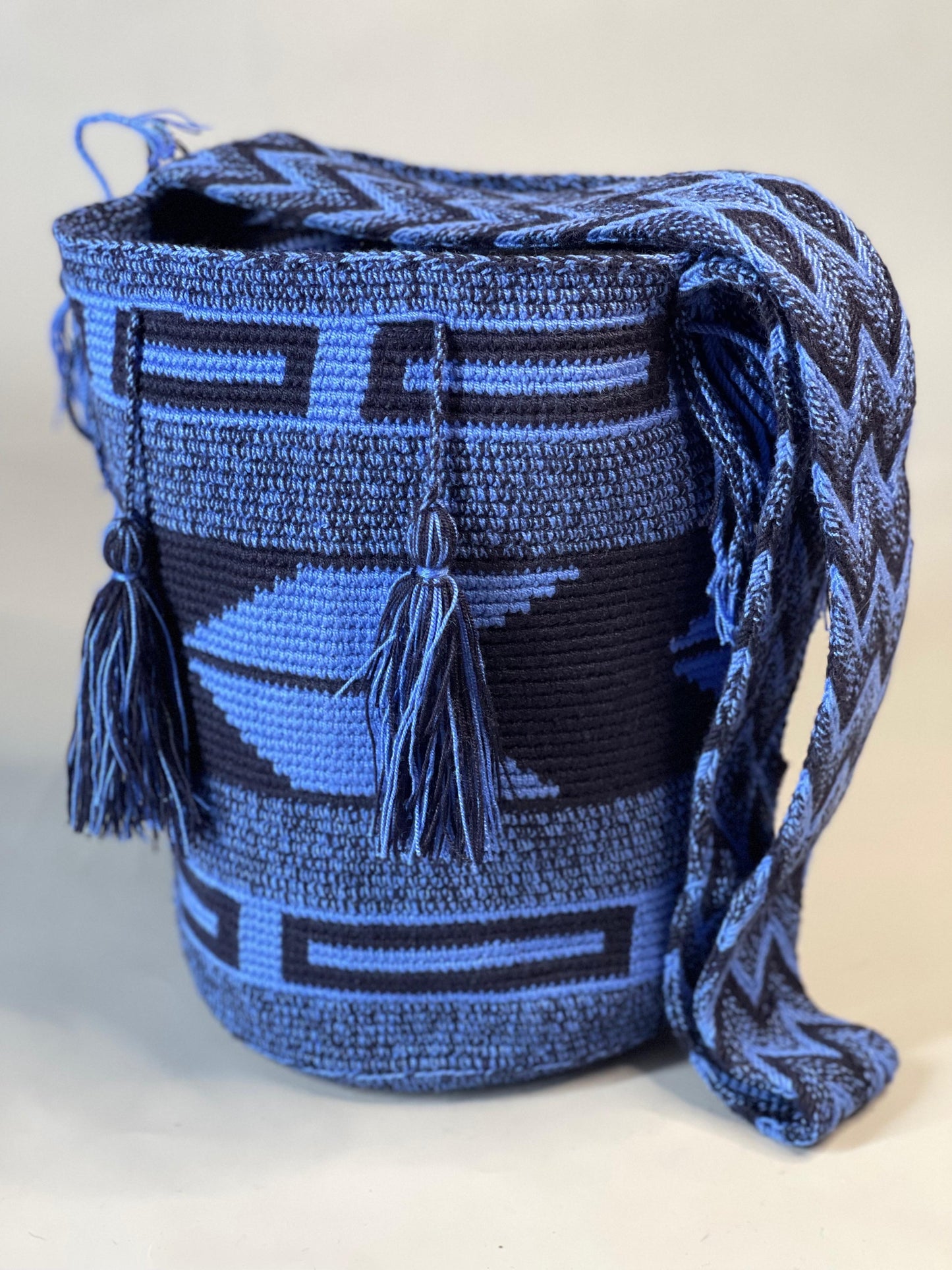 Mochilas GRANDE Diseño Hombre 🔹🩶 (31x28)