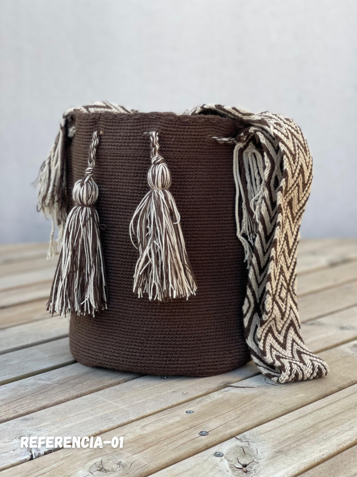 Mochila GRANDE Unicolor Tonos Tierra 🌎(31x28)