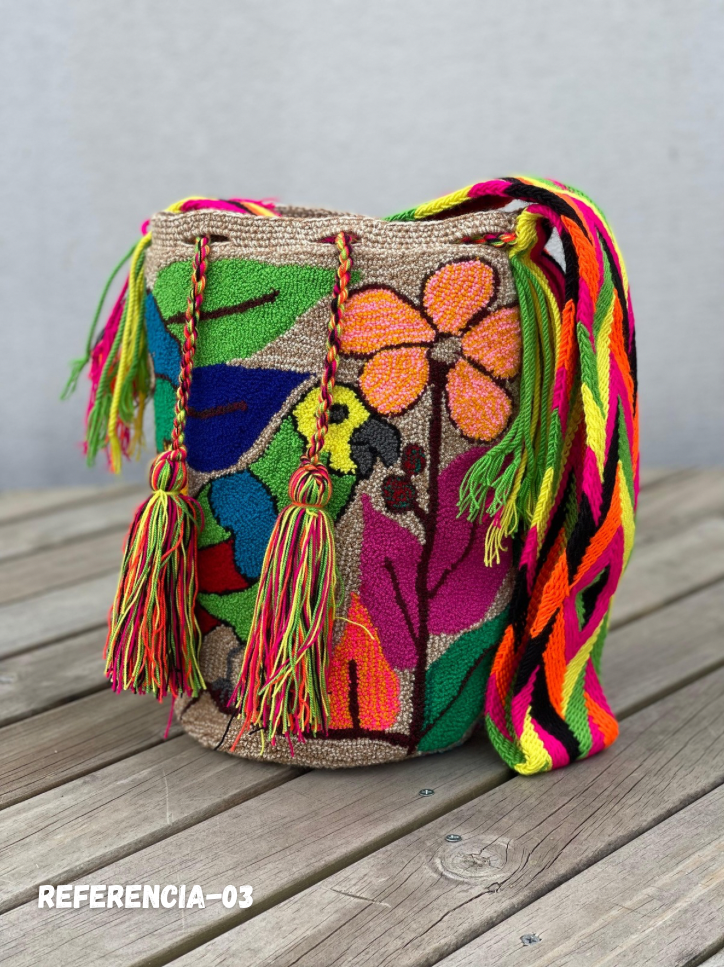 Mochila GRANDE Tapizada (31x28)🦜
