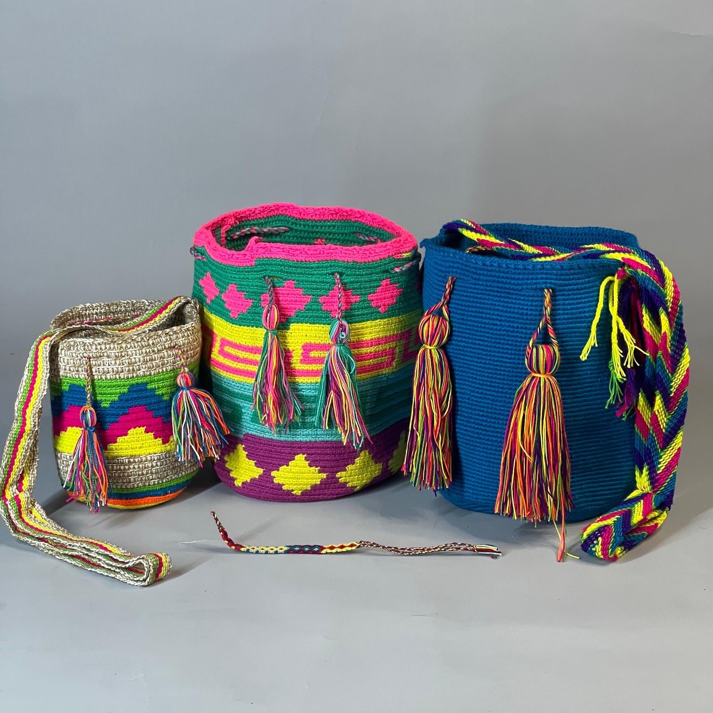 ✨Pack Especial: 2 Mochilas MEDIANAS+ (Mochila PEQUEÑA + Manilla ) 🎁