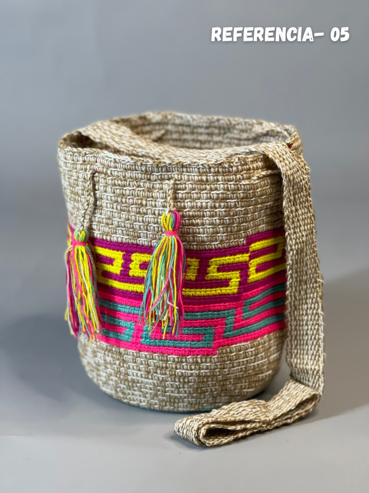 Mochila MEDIANA Tradicional 🎨 (21x18)