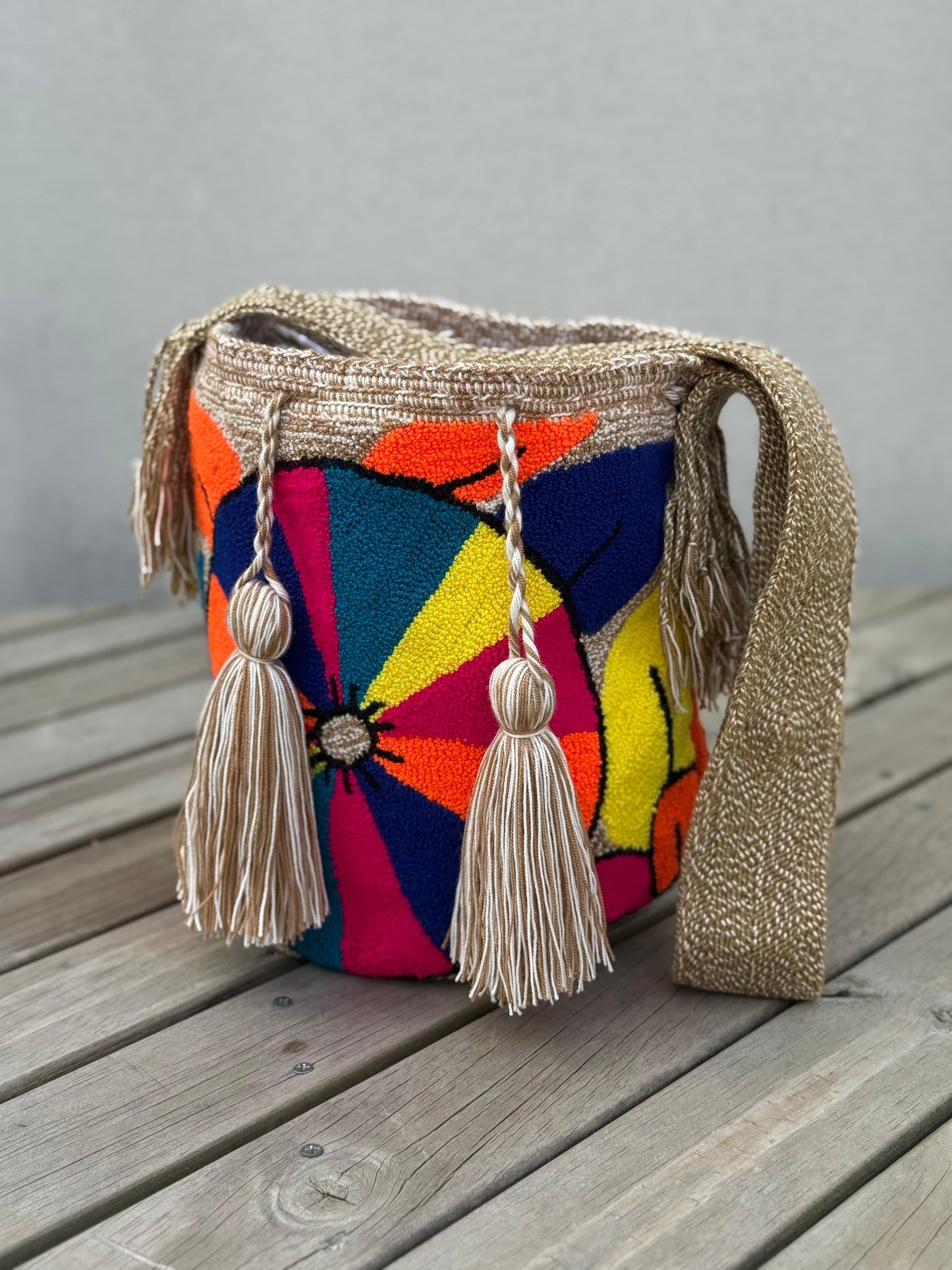 Mochila GRANDE Tapizada (31x28)🦜