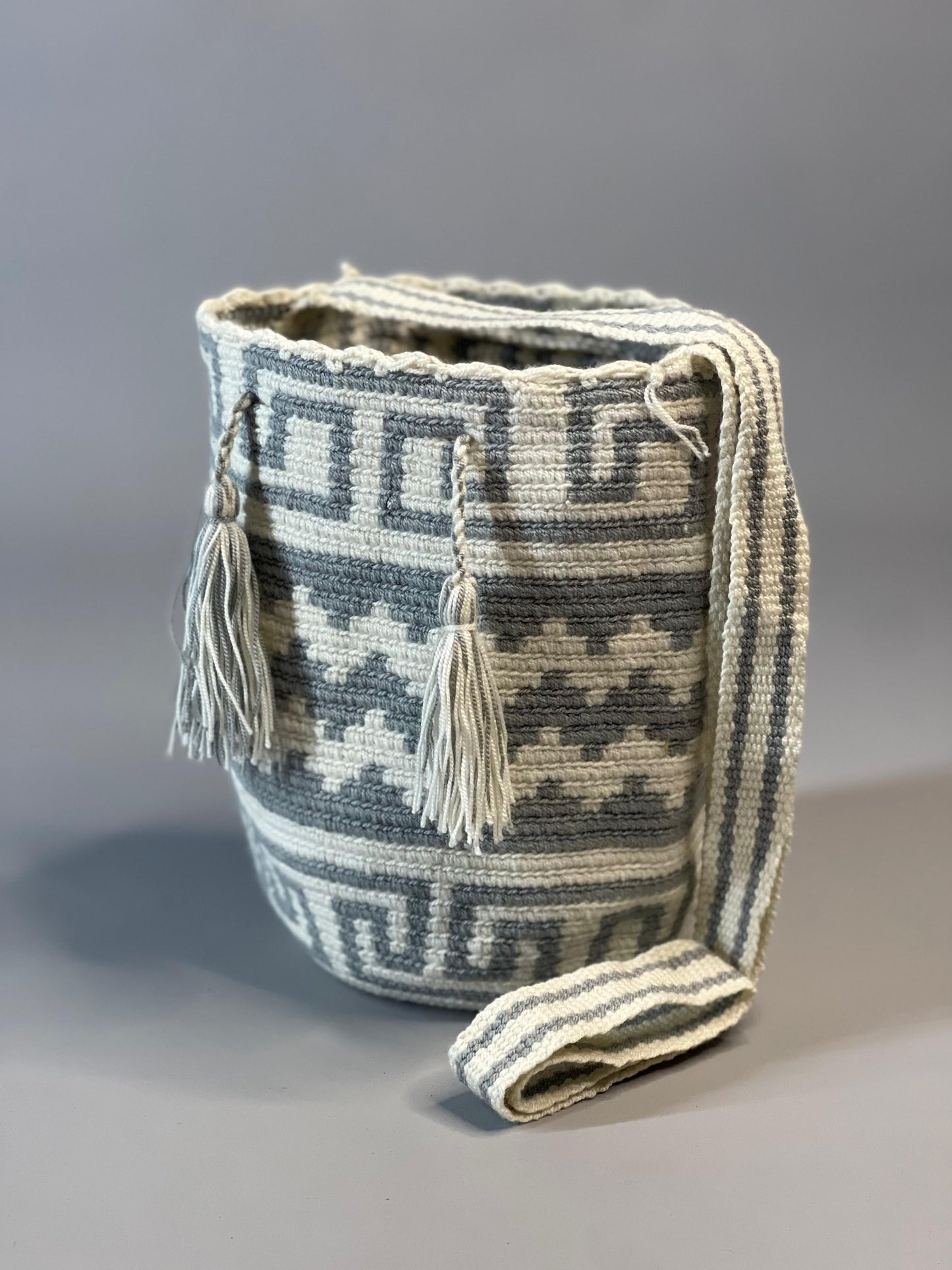 Mochila MEDIANA Tradicional 🎨 (21x18)