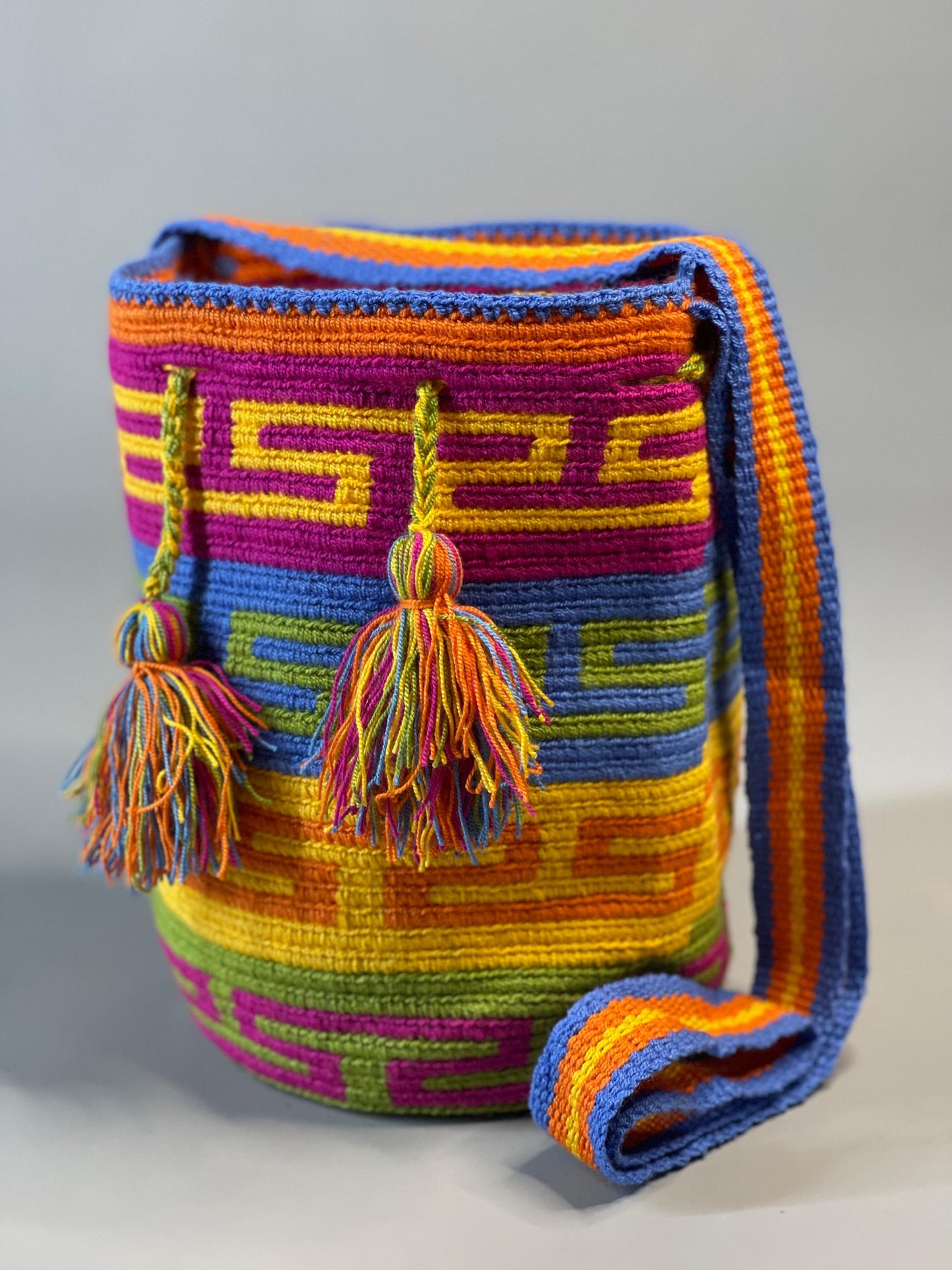 Mochila MEDIANA Tradicional 🎨 (21x18)