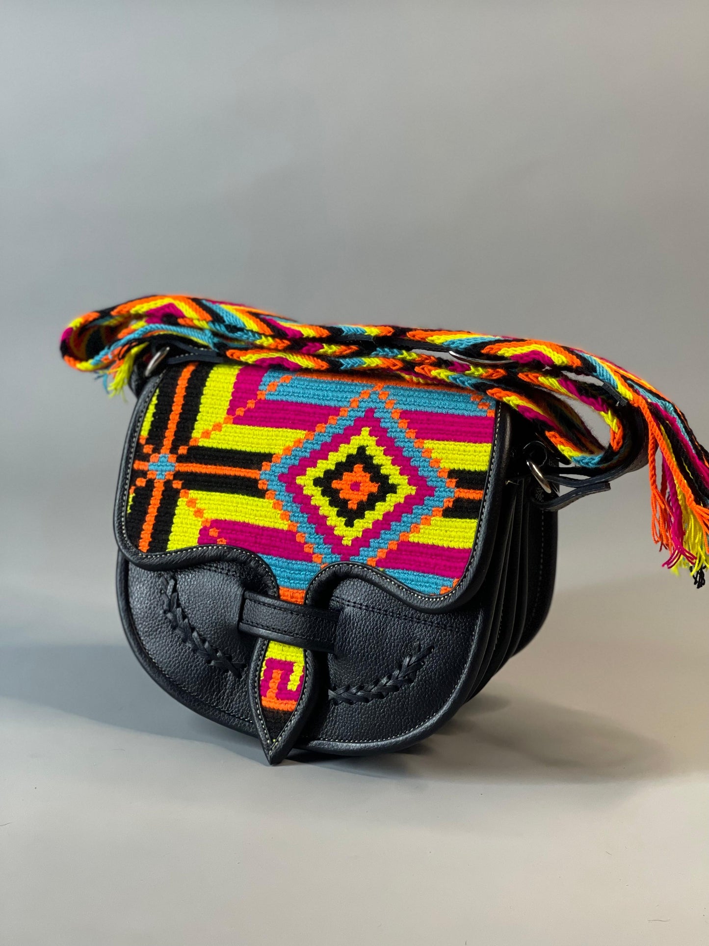 ⭐️ 👜CARRIEL WAYUU Colección Cultural (21x26cm)😍