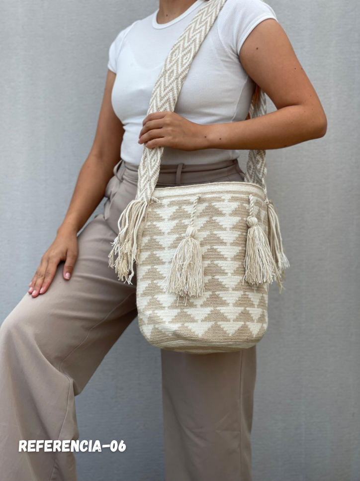 Mochila GRANDE Tonos Tierra🌤️ (31x28)