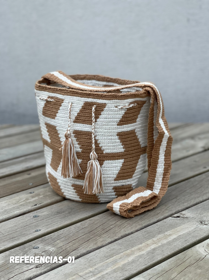 Mochila MEDIANA Exclusiva ⭐️(21x18)