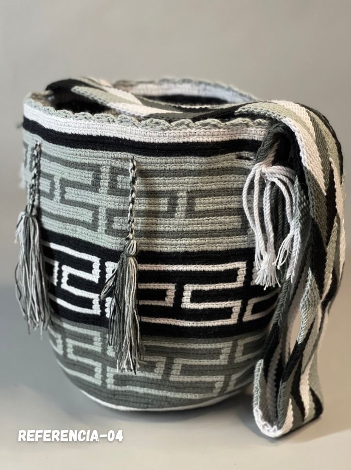 Mochilas GRANDE Diseño Hombre 🔹🩶 (31x28)