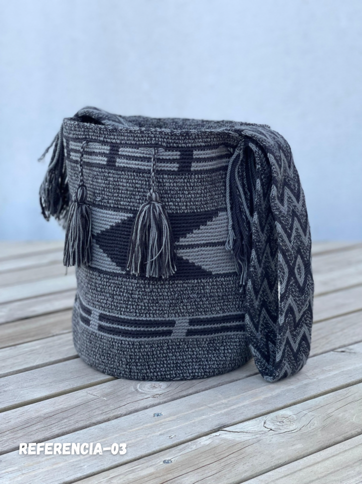 Mochilas GRANDE Diseño Hombre 🔹🩶 (31x28)