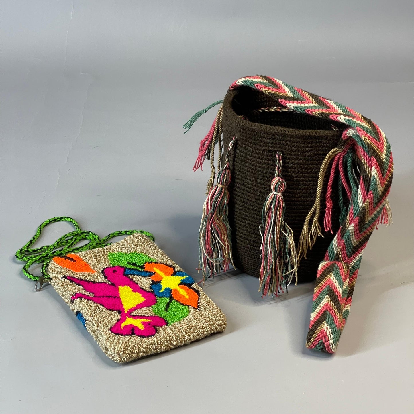 🎒📱 Combo Wayuu: Mochila Pequeña + PortaCelular 🚚✨
