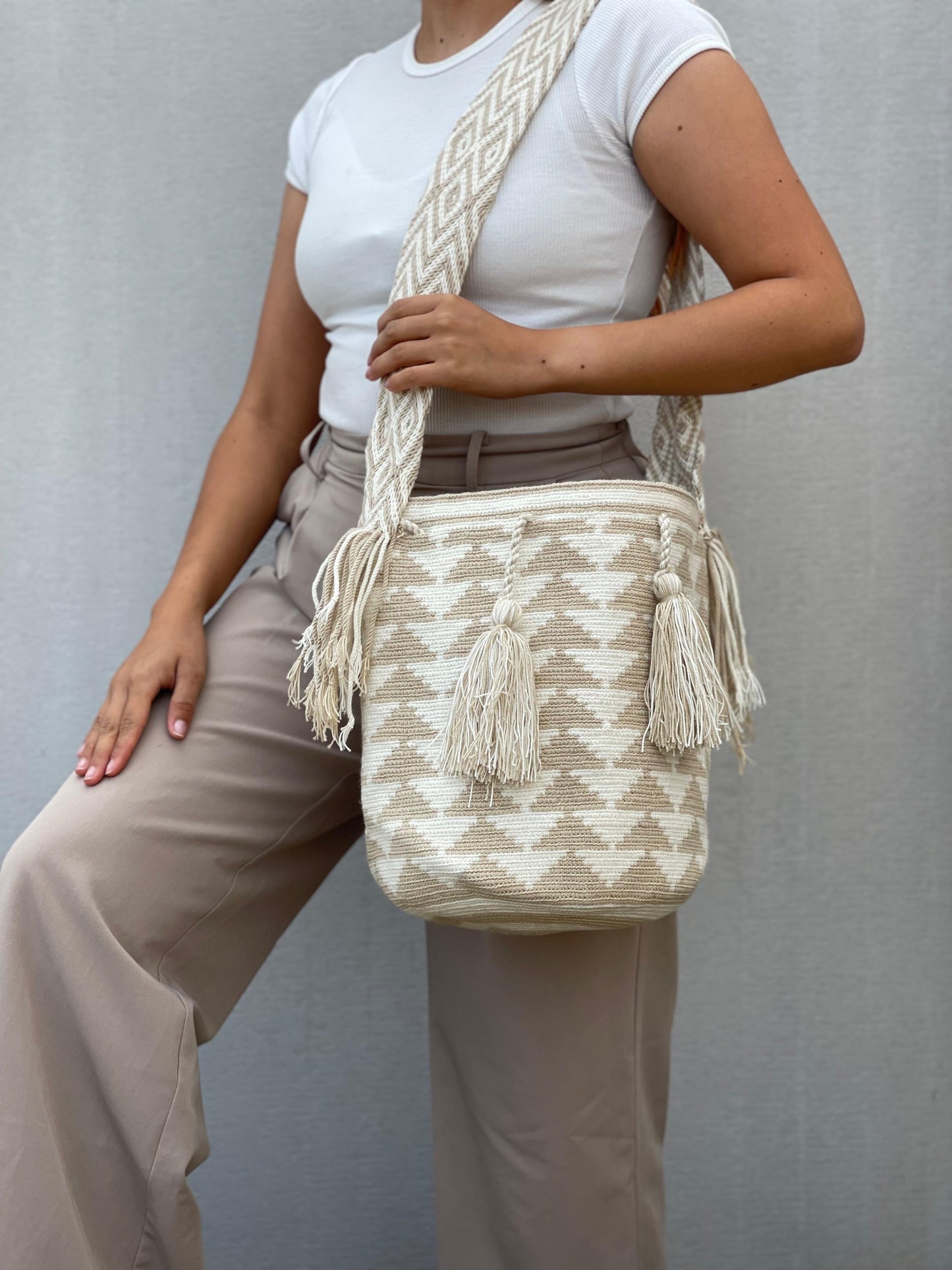 Mochila GRANDE Tonos Tierra🌤️ (31x28)