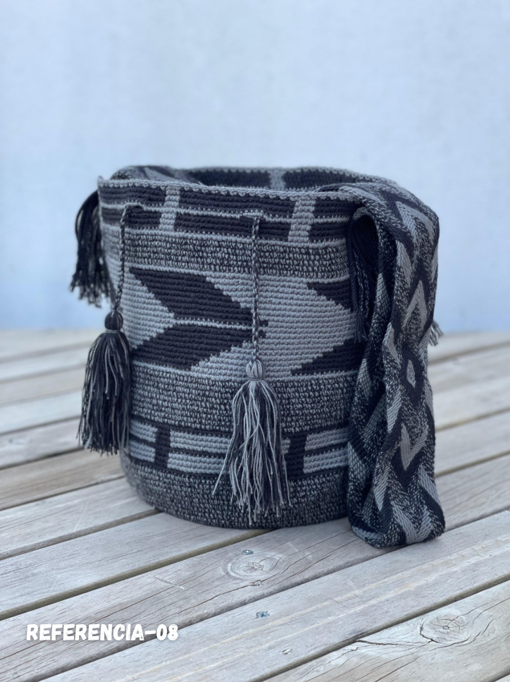 Mochilas GRANDE Diseño Hombre 🔹🩶 (31x28)