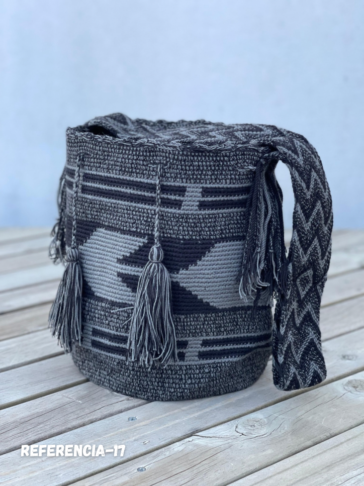 Mochilas GRANDE Diseño Hombre 🔹🩶 (31x28)