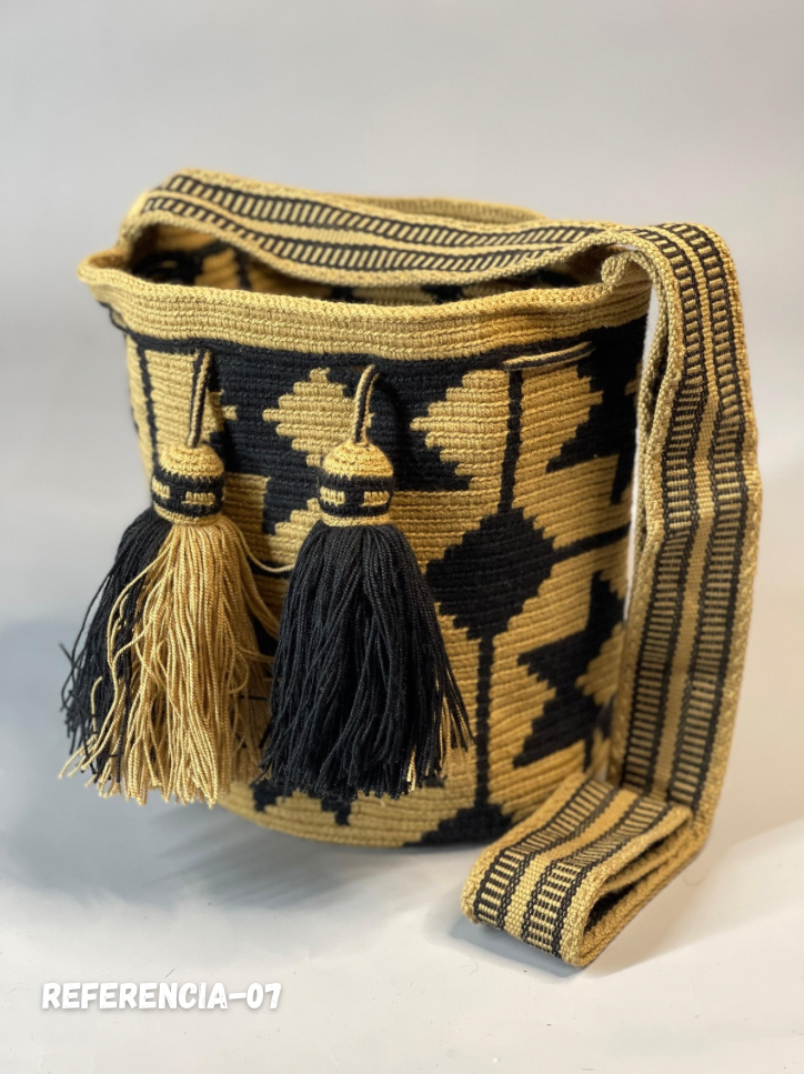 Mochila MEDIANA Colección PREMIUM 🔥⭐️ (22x20)
