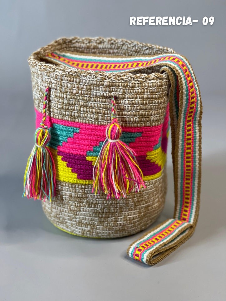 Mochila MEDIANA Tradicional 🎨 (21x18)