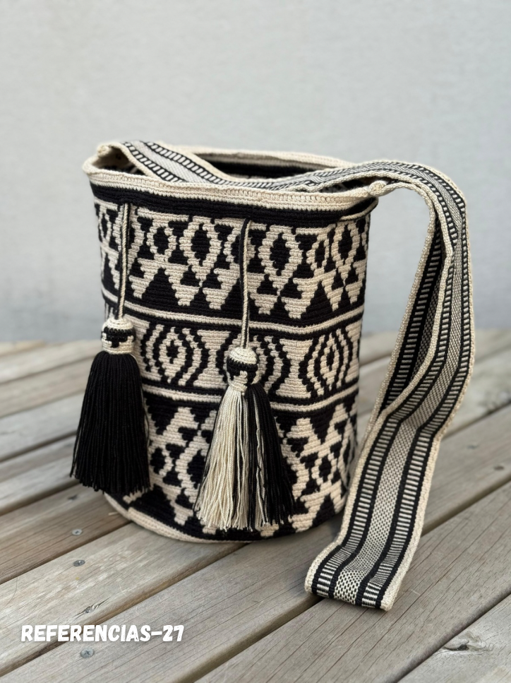 ✨Mochila Gran Reserva de Colección 🏛️🐦🔥(32x29 cm)