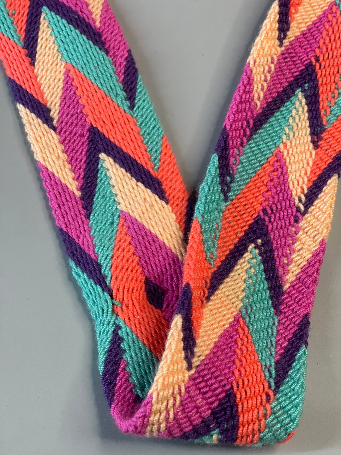 Bolso Redondo Wayuu Vibras Rosadas-Nuevo🌸