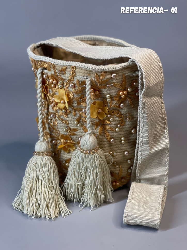 Mochila MEDIANA Recamada🌟💎(22x20)