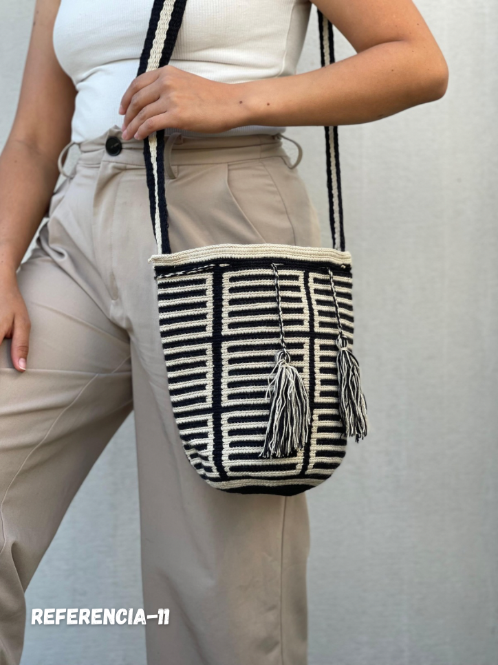 Mochila MEDIANA Exclusiva ⭐️(21x18)