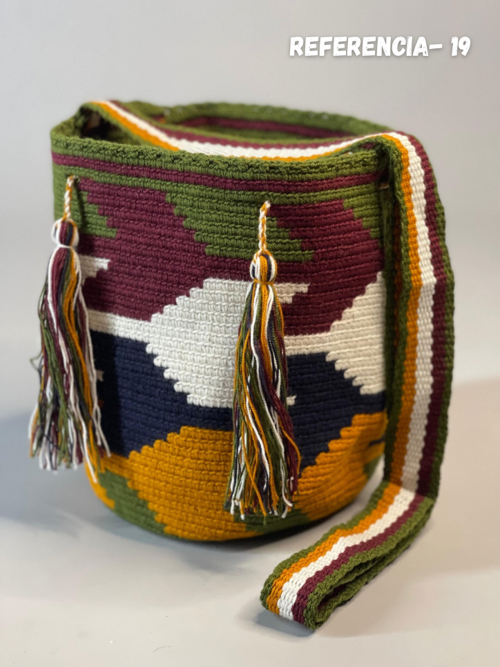 Mochila MEDIANA Tradicional 🎨 (21x18)