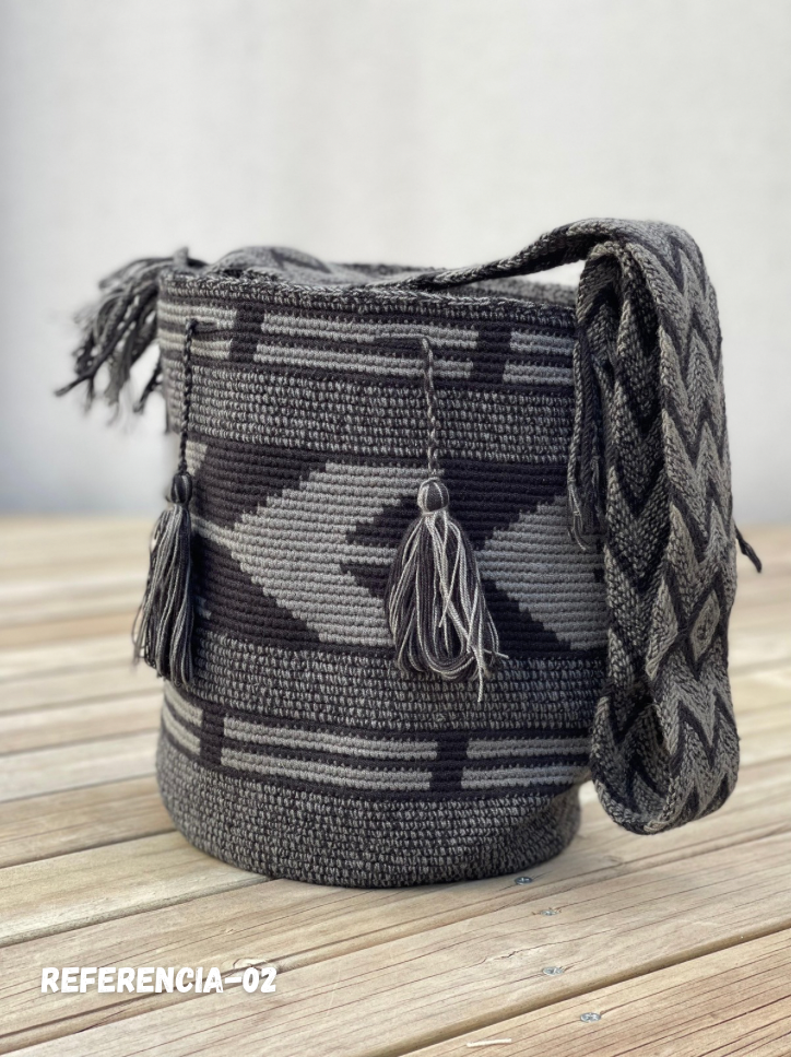 Mochilas GRANDE Diseño Hombre 🔹🩶 (31x28)