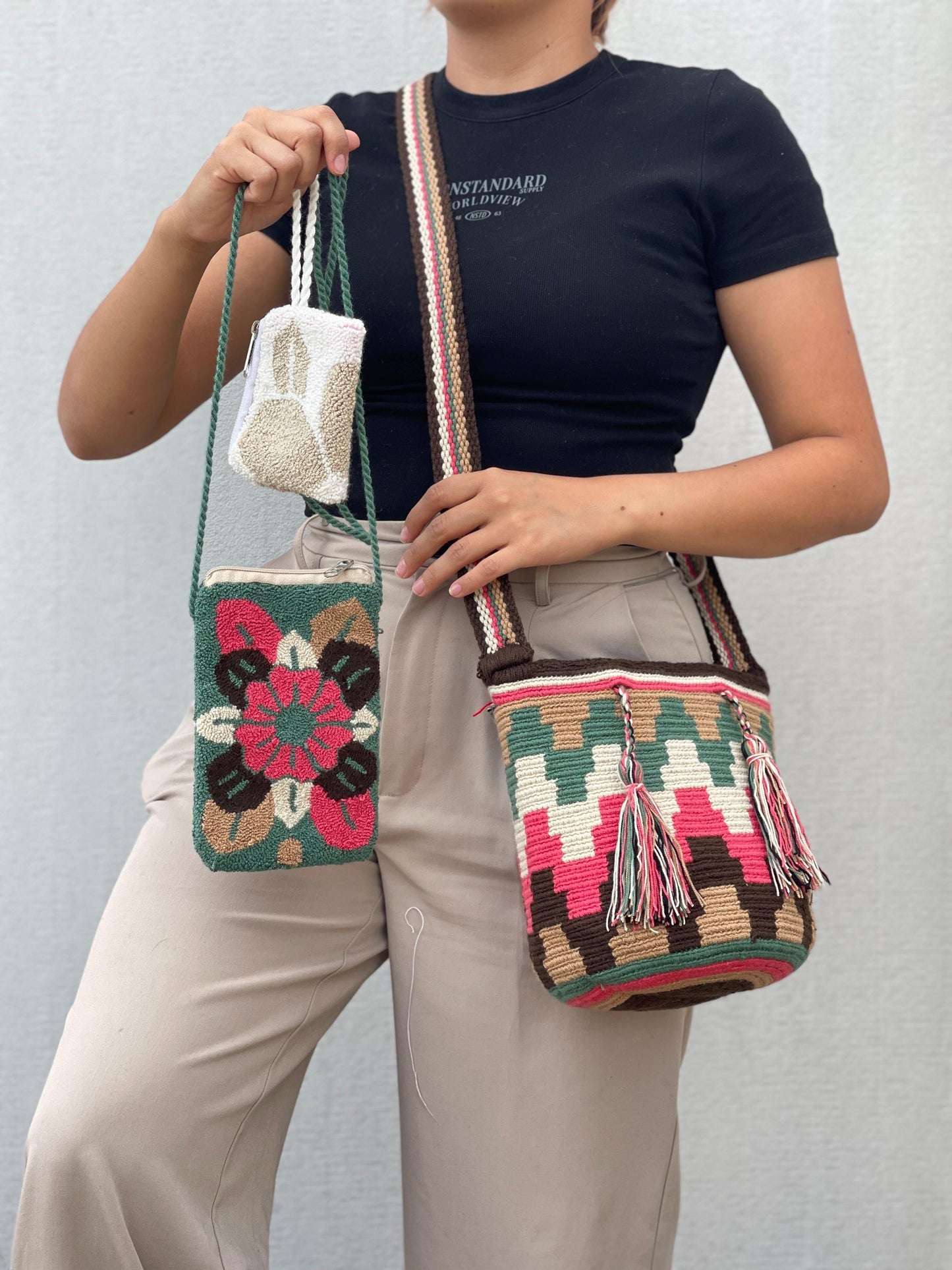 ✨Combo: Mochila MEDIANA Diseño+ Portacelular + (MONEDERO GRATIS) 🎁