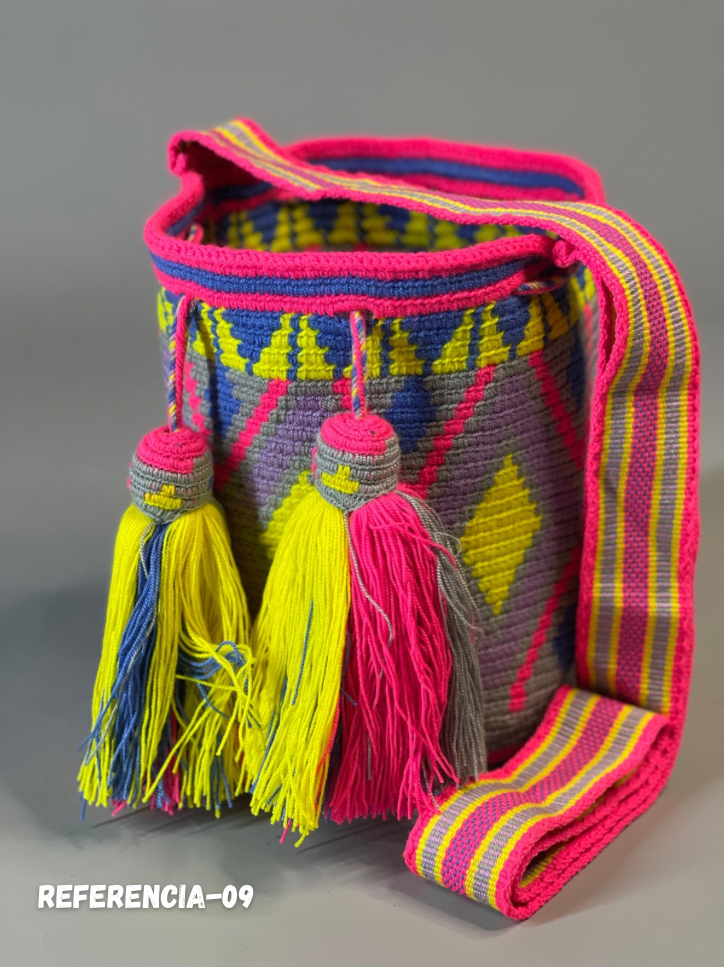 Mochila MEDIANA Colección PREMIUM 🔥⭐️ (22x20)