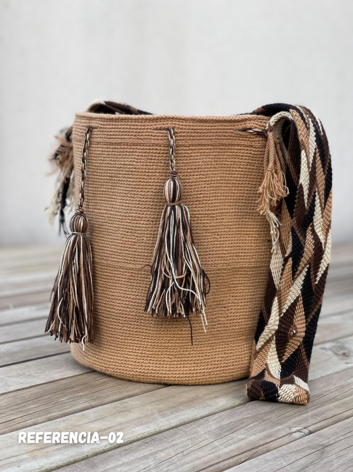 Mochila GRANDE Unicolor Tonos Tierra 🌎(31x28)