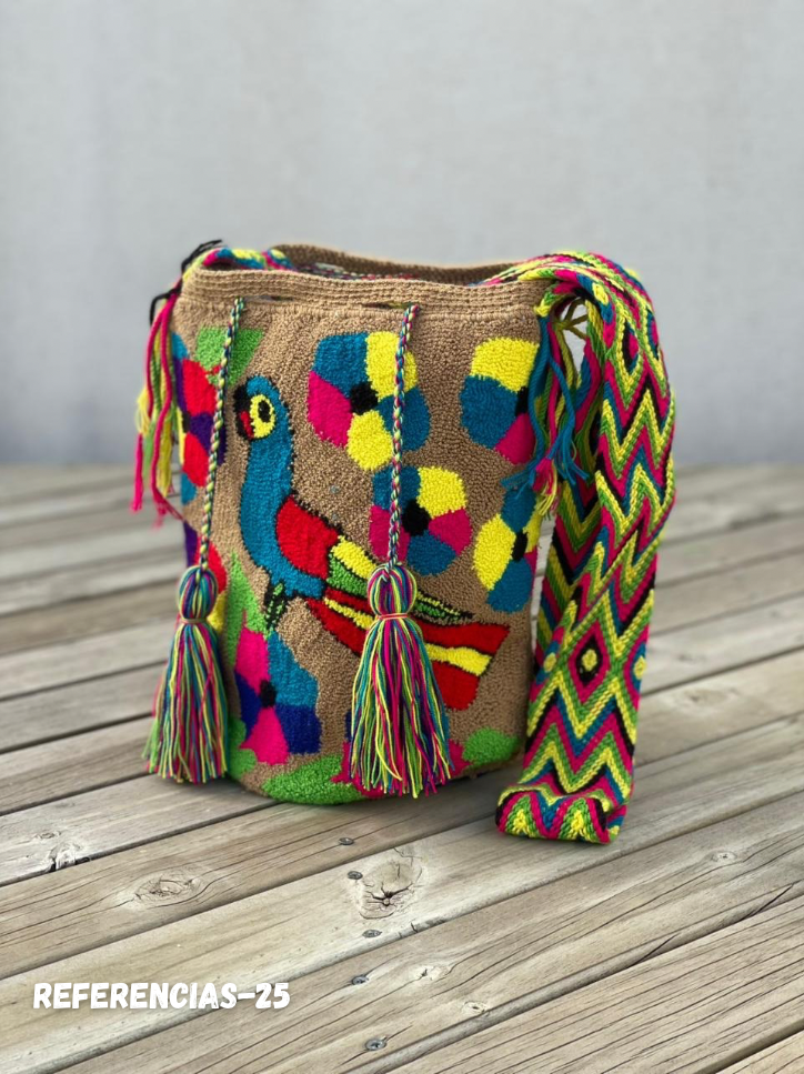 Mochila GRANDE Tapizada (31x28)🦜
