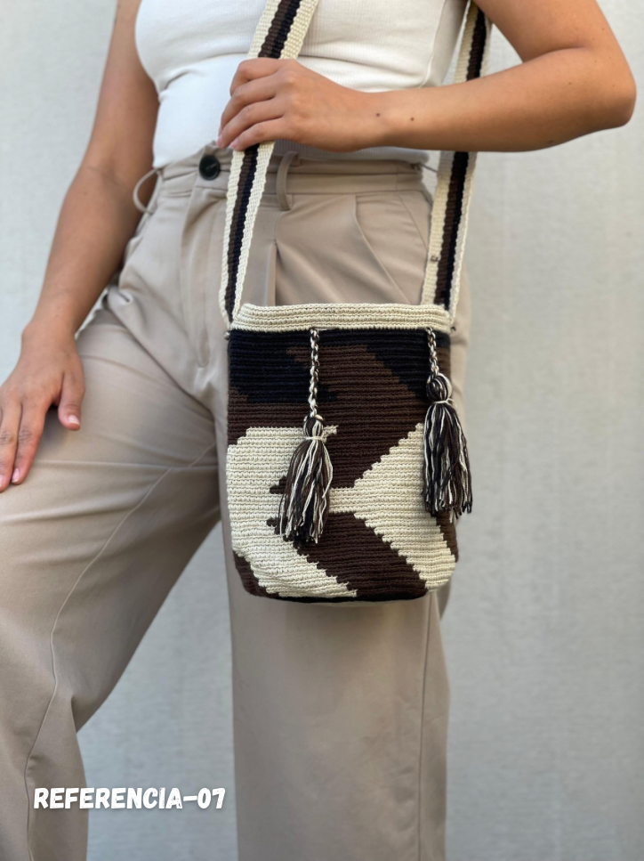 Mochila MEDIANA Exclusiva ⭐️(21x18)