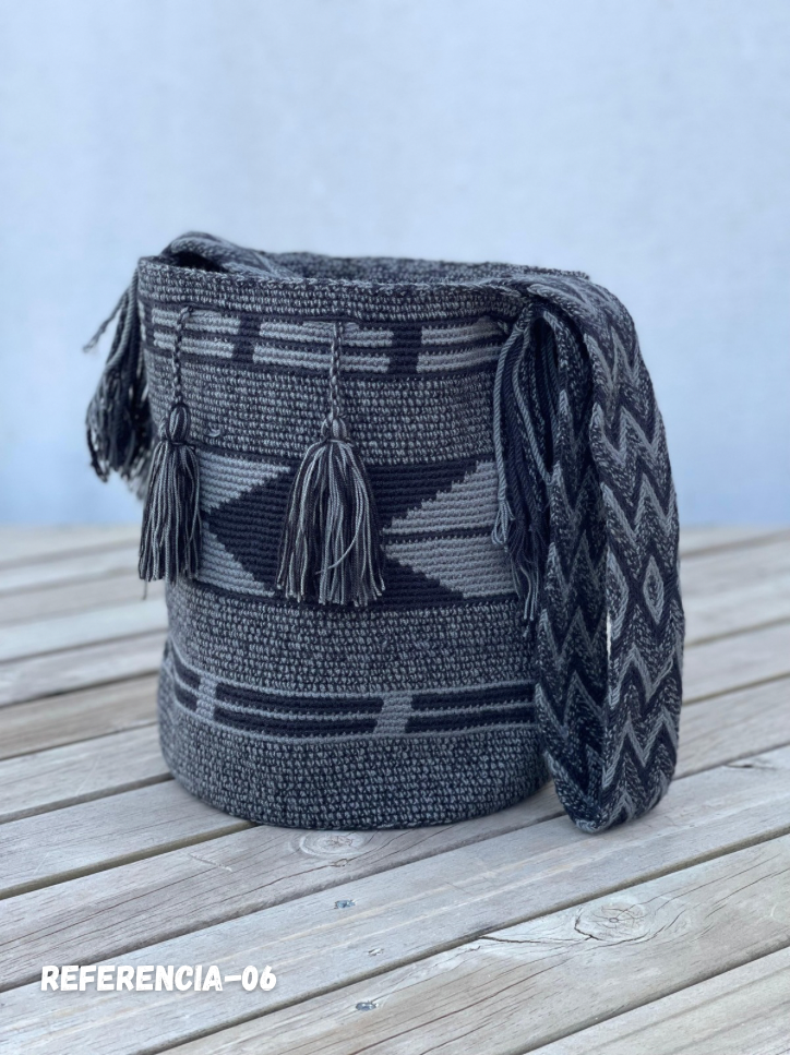 Mochilas GRANDE Diseño Hombre 🔹🩶 (31x28)