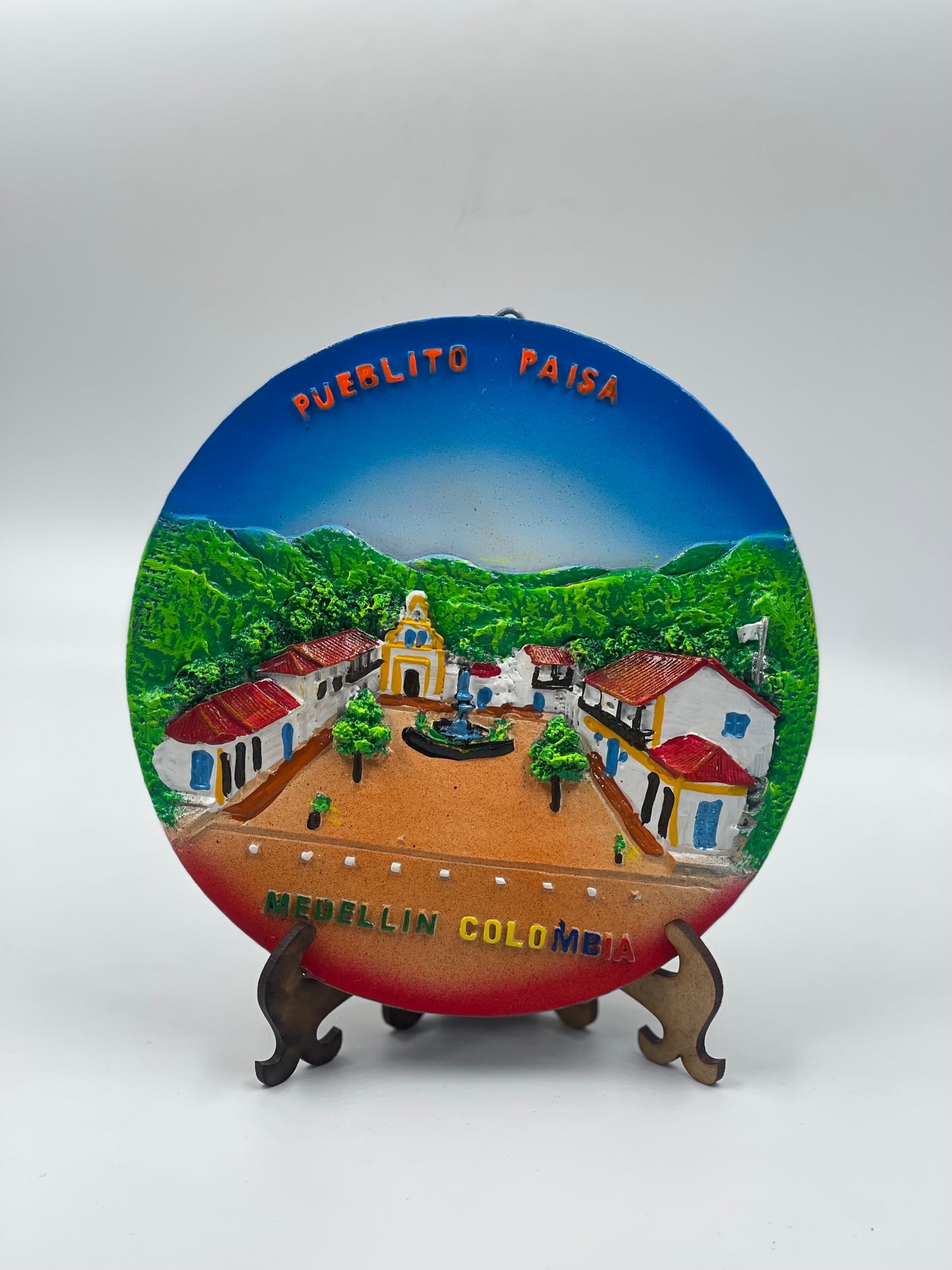 Plato Ciudad Color