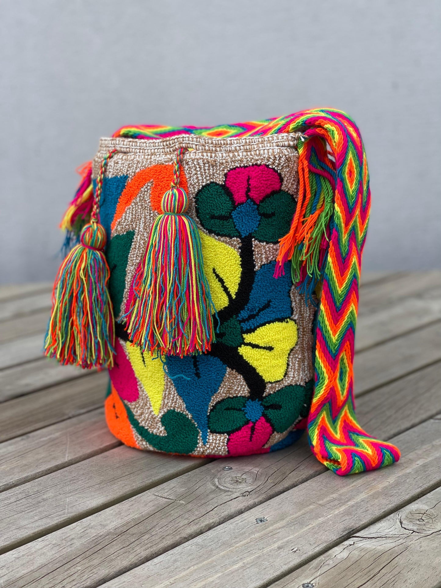 Mochila GRANDE Tapizada (31x28)🦜