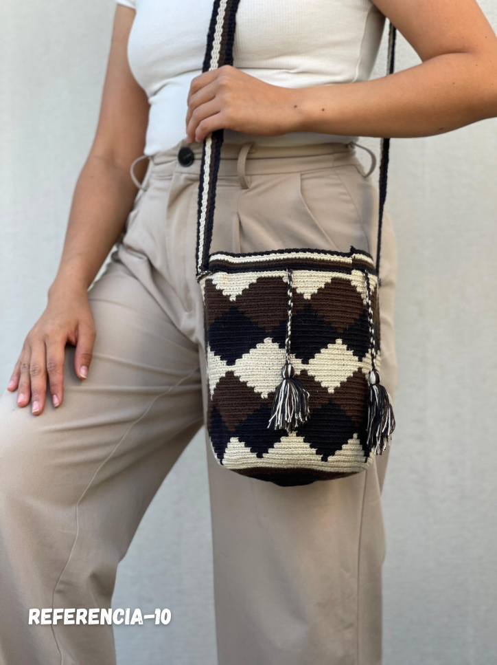 Mochila MEDIANA Exclusiva ⭐️(21x18)
