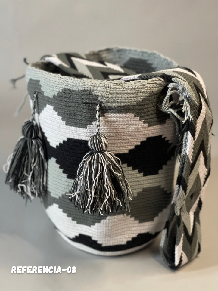Mochilas GRANDE Diseño Hombre 🔹🩶 (31x28)
